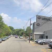 Robbers Mug Englewood Construction In Broad Daylight