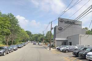 Robbers Mug Englewood Construction In Broad Daylight