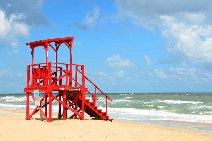 NY Bumps Starting Pay For Lifeguards Amid Staffing Shortage