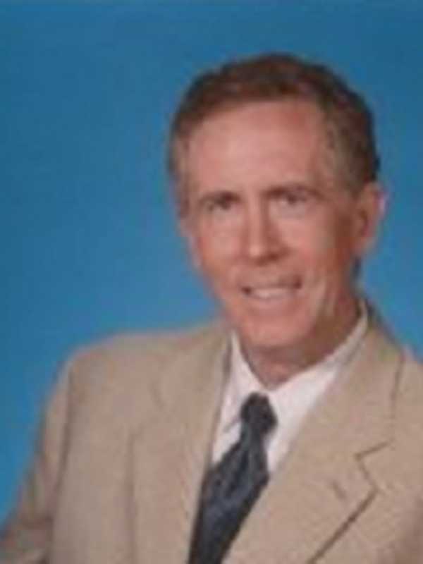 Sports Psychologist Tom Ferraro Speaks At Iona College In New Rochelle
