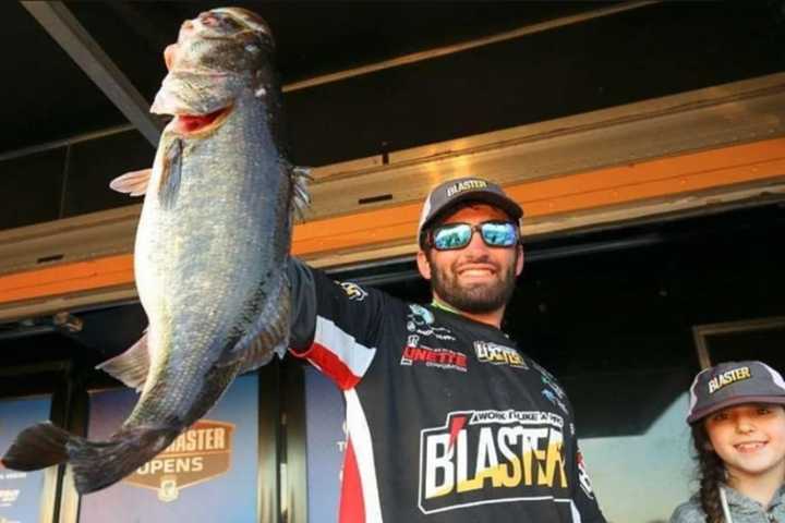 Hometown Hero: Top Bass Fishing Pro Returns To Show Harrington Park Scouts The Angles