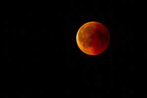 Here's What You Need To Know About Tuesday's Lunar Eclipse In Maryland, Virginia