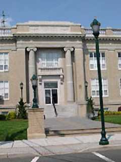 Lyndhurst Library Book Club Returns