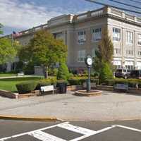 Pot Dispensaries Banned In Lyndhurst