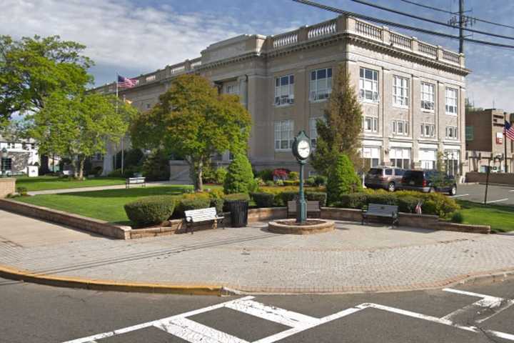 Pot Dispensaries Banned In Lyndhurst