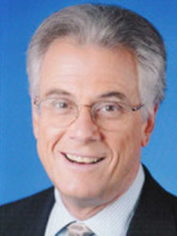 Film Critic Lyons Discusses New Book At Scarsdale Library