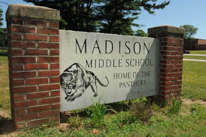Ex-CT Middle School Teacher Sent Inappropriate Texts To Student, 13, For Months: Police