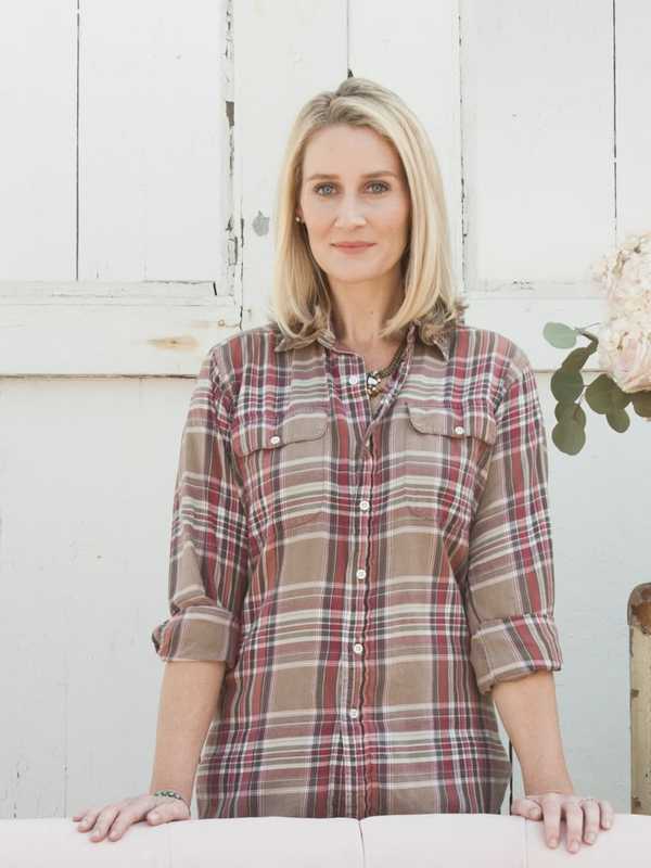 A Rustic Wedding Is Just A Click Away Thanks To This Fairfield Entrepreneur
