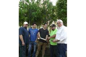 Mahwah Mayor Unveils Township Tree Program