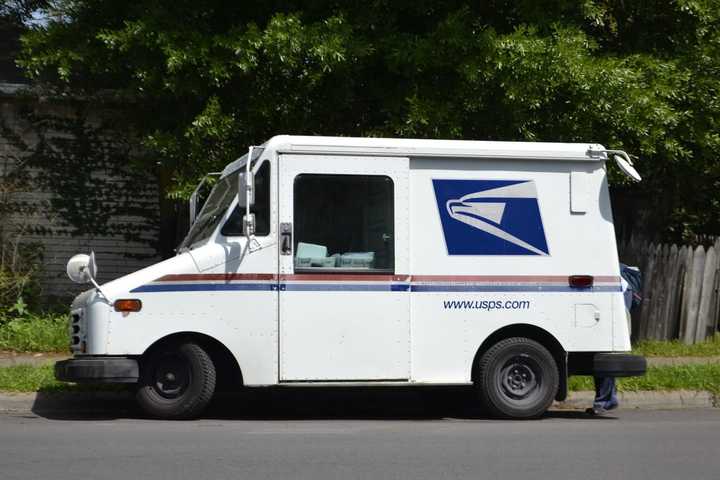 NJ Man On Probation Ran Fake Check Scam Using Stolen Mail, Had Loaded Gun: Feds