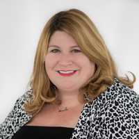 Looking For New Job? Ridgefield Park 'Marketing Chick' Can Help