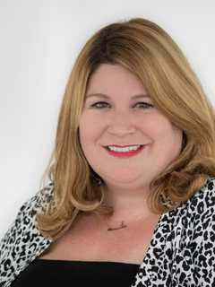 Looking For New Job? Ridgefield Park 'Marketing Chick' Can Help