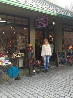 Merriweather's In Rhinebeck Preps For Small Business Saturday