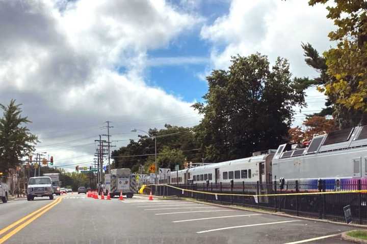 Woman Struck, Killed By NJ Transit Train In Lindenwold