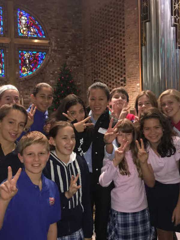 Speaker Discusses Job Teaching Refugees With Bronxville Students