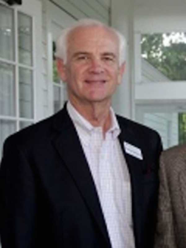 Murphy Honors Bridgeport's Moore Tool For Four Generations Of Manufacturing