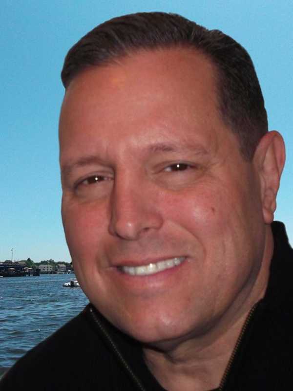 Darien Author David Moore To Discuss Book At Barrett Bookstore