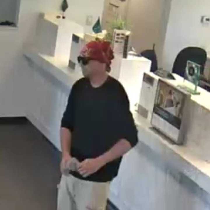 Police Ask Public's Help In Identifying Middletown Bank Robbery Suspect ...