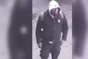 Pedestrian Mugged At Gunpoint In Philadelphia, Suspect Sought: Police