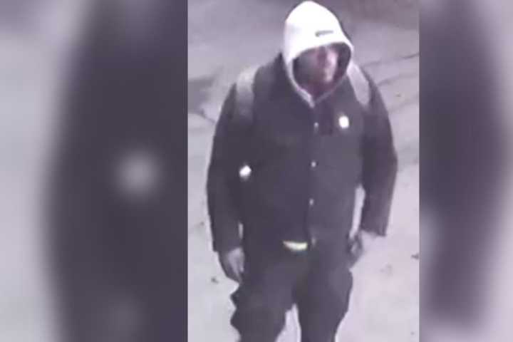 Pedestrian Mugged At Gunpoint In Philadelphia, Suspect Sought: Police