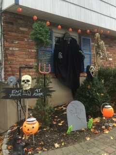 Which Airmont House Has The Spookiest Halloween Decor?