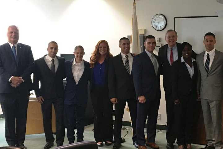 Stamford Police Welcome New Officers To The Force