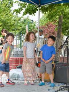 Foodies, Families Revel In Downtown New Rochelle Grand Market