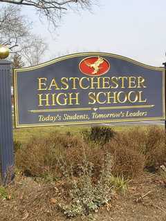 Eastchester HS's Music Honor Society Leads Students In Christmas Songs