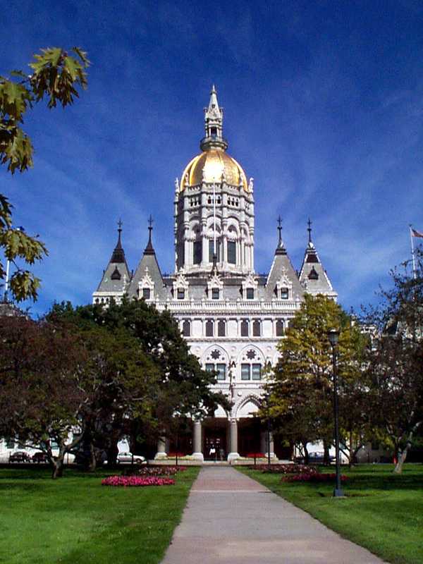CT House Of Representatives Pass Minimum Wage Bill After Marathon Debate