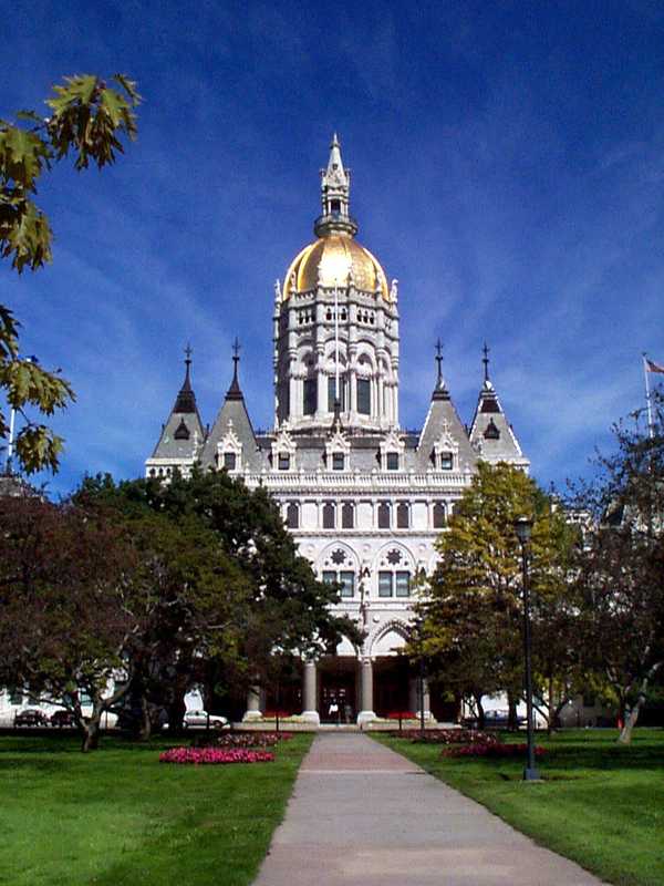 CT House Of Representatives Pass Minimum Wage Bill After Marathon Debate