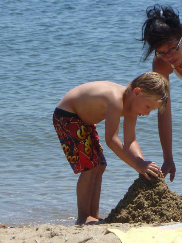 Cummings, West Beach Closed For Swimming & Shoreline Activities In Stamford