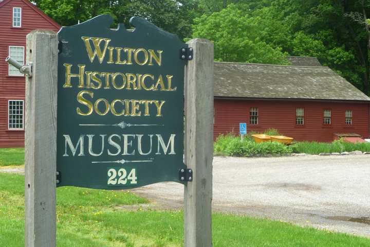 Hot-Penny Plate Workshop For Kids In Wilton