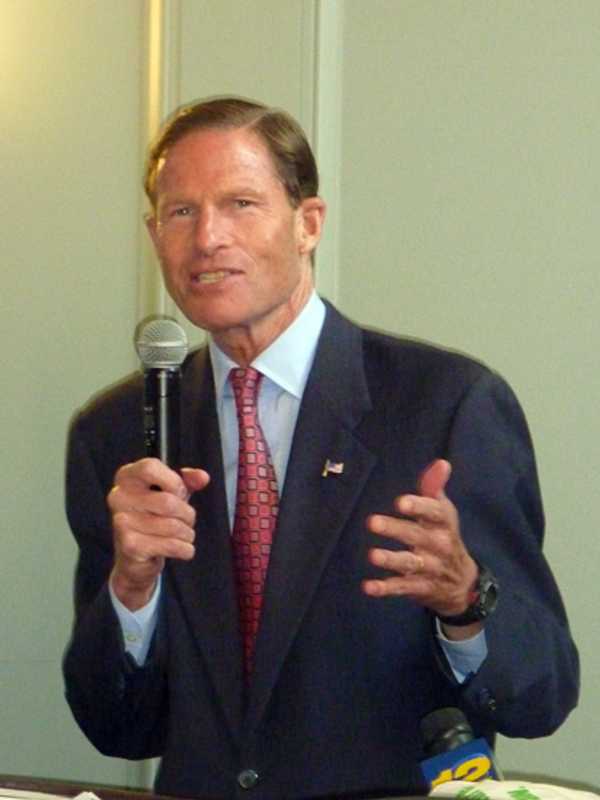 Connecticut's Blumenthal, DeLauro Call For Food Labeling Overhaul