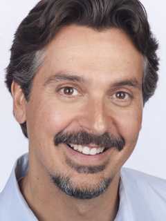 Darien Actor Injured In Bar Assault Sues