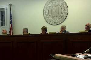 Comptroller Raises Concerns About Bedford's Finances