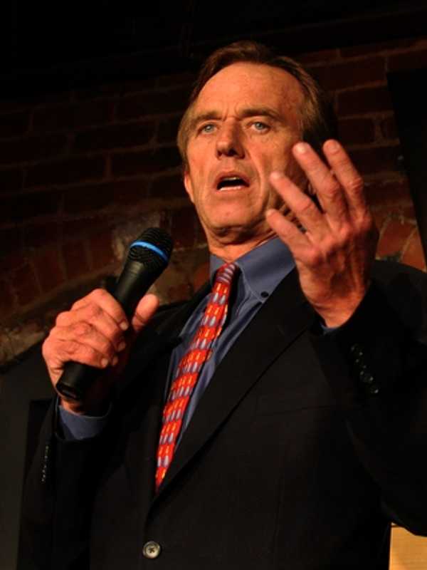 Bedford's Robert F. Kennedy Jr. Enters Algonquin Pipeline Project Fight