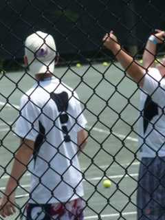 Norwalk Grassroots Tennis Hosts High School Charity Tournament