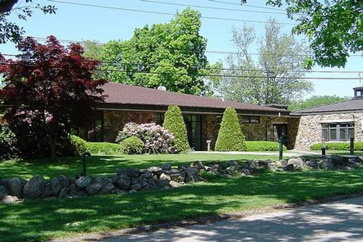 Somers Invites Residents To Help In Fall Clean-Up Of Town