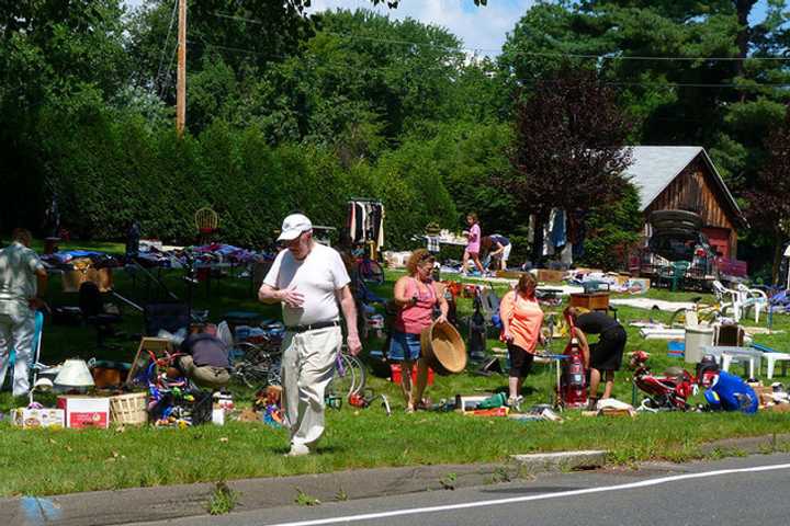 Hastings will be bustling with bargain hunters at Saturday&#x27;s Village Wide Tag Sale.