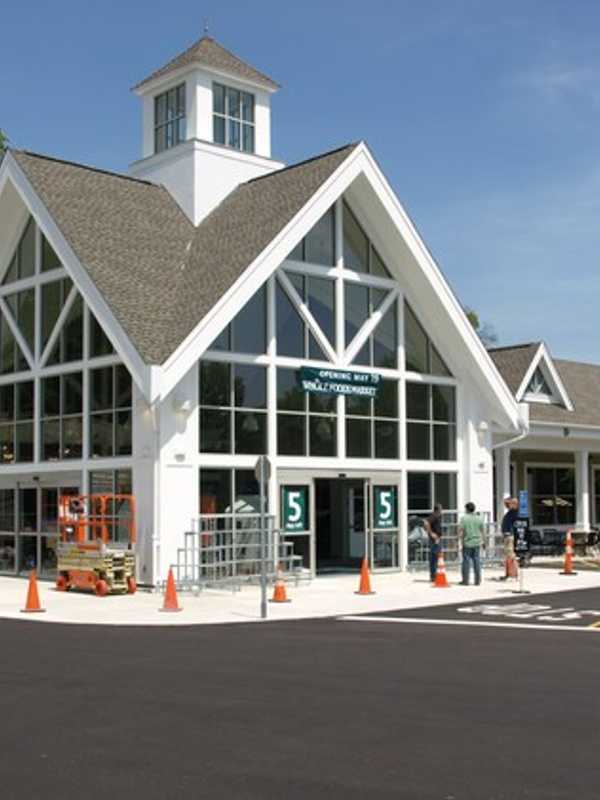 Whole Foods To Lay Off 1,500, Mainly At Store Level