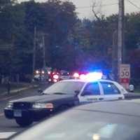 <p>Stamford police cars converge on an apartment complex near Scalzi Park where the suspect in the Capitol car chase and shooting reportedly lived. </p>