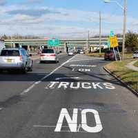 <p>An example of the warnings adorning Westchester County Parkway.</p>