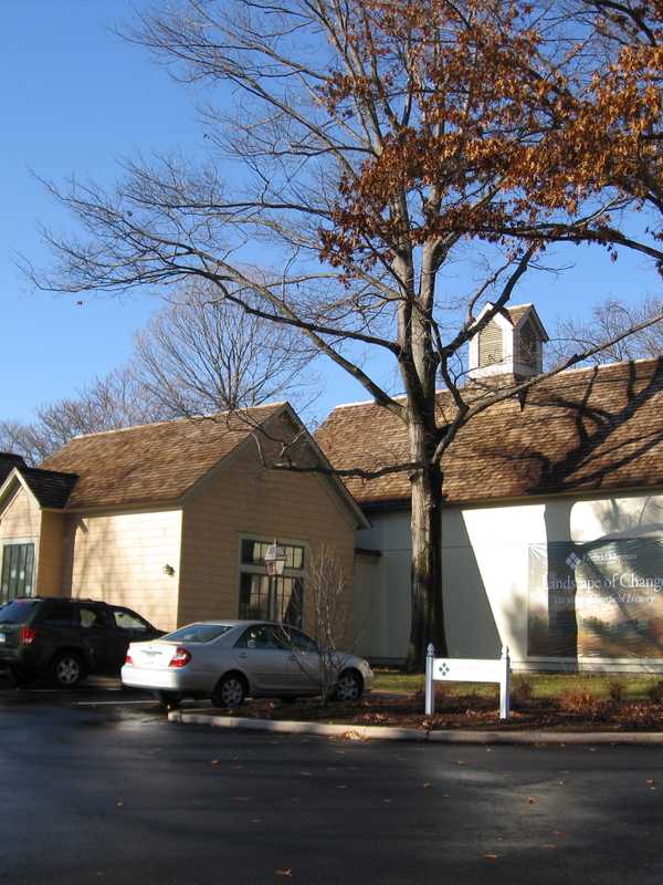 Fairfield Museum Presents Plans To Improve Town Green