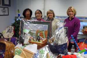 Darien Chamber Of Commerce Plans Wine Tasting, Charity Auction