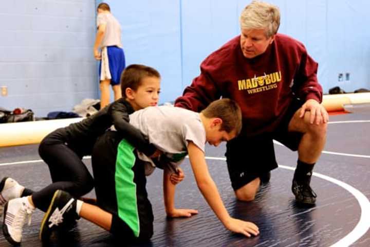 Norwalk Mad Bulls Wrestlers Plan Free Clinics