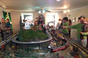 Halloween Kicks Off At Lasdon Park Train Show