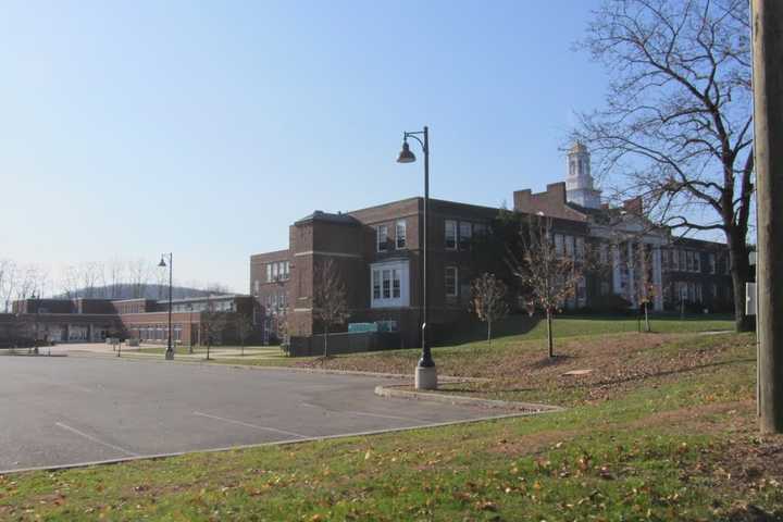 Somers High School PTSA Holding Used-Clothing Drive