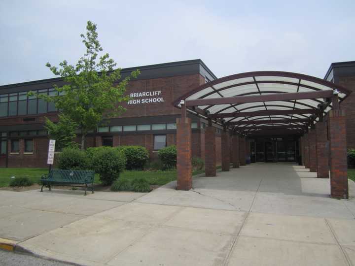 Briarcliff High School offers college level forensic classes.
