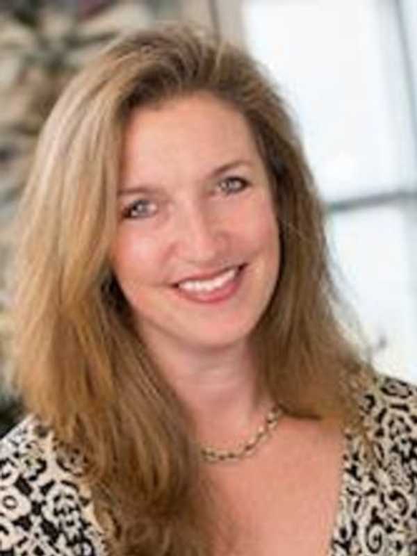 Democrat Julia Pemberton Wins Tight Race For Redding First Selectman