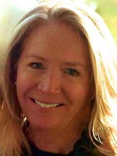 Fairfield Woman Assists The Center For Family Justice